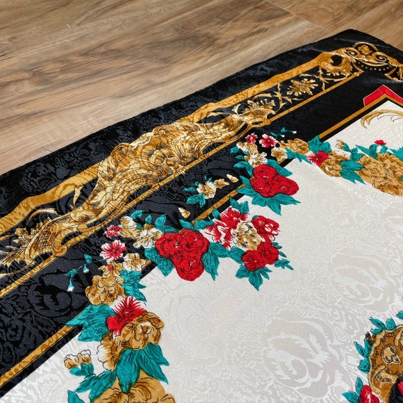 Black and Gold Instrument Scarf - Picture 9 of 10